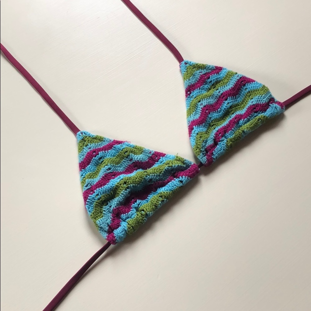 Mossimo | Crochet Zig Zag Bikini Top | Large - Picture 3 of 7